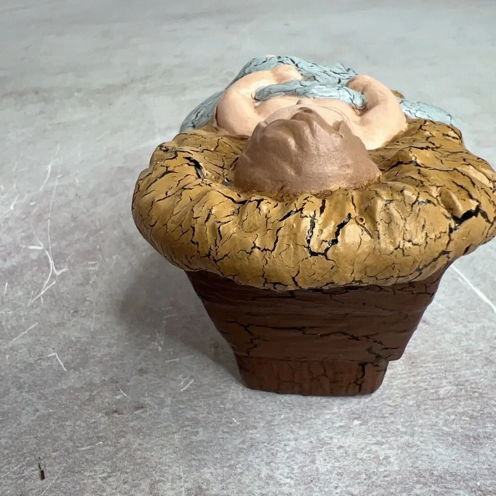 Vintage Handmade Ceramic Baby Jesus In A Manger‎